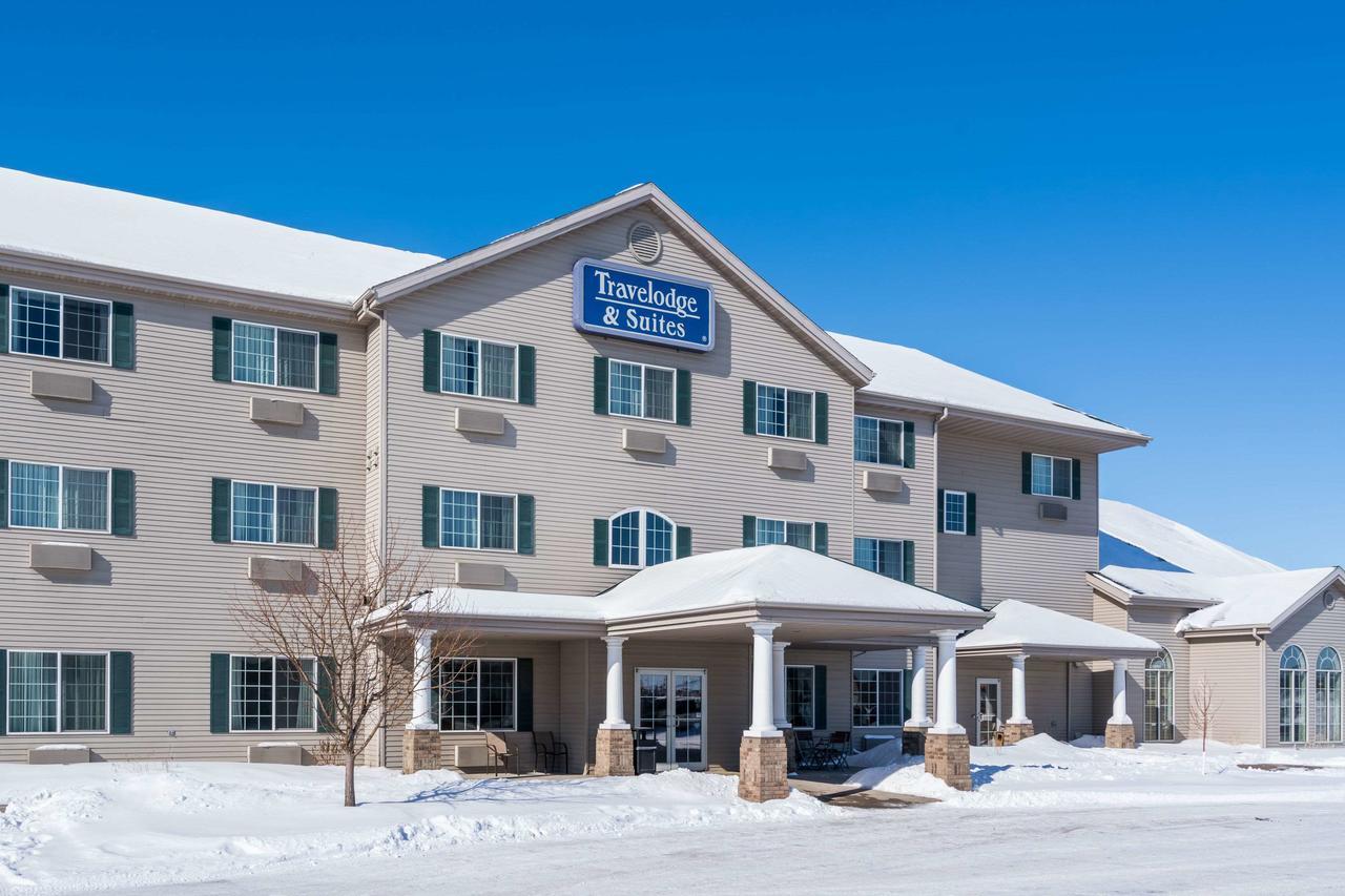 Travelodge & Suites By Wyndham Fargo/Moorhead Exterior foto